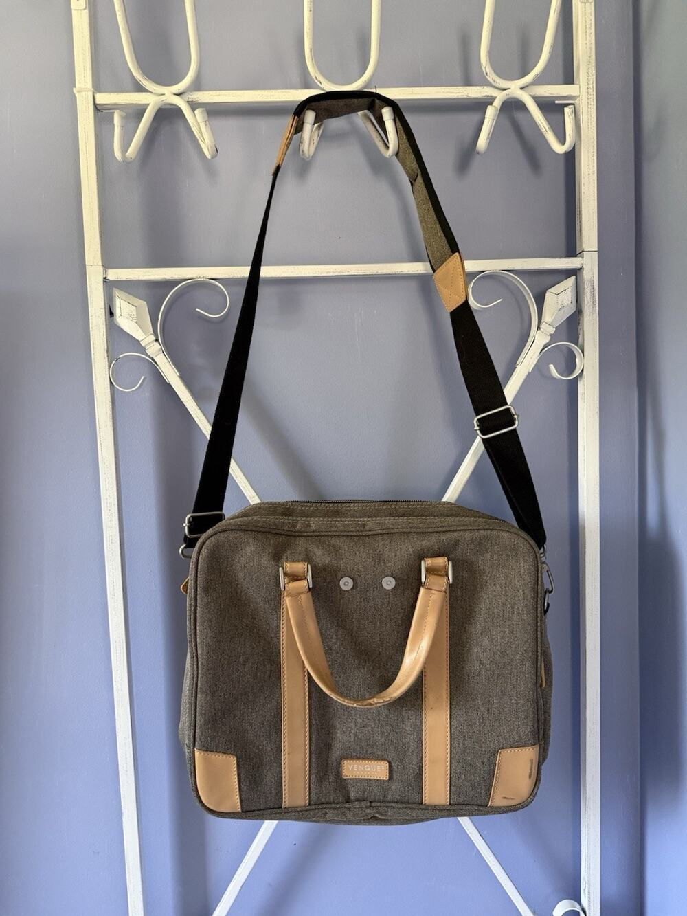 Venque Toronto Messenger Bag Grey University Academia